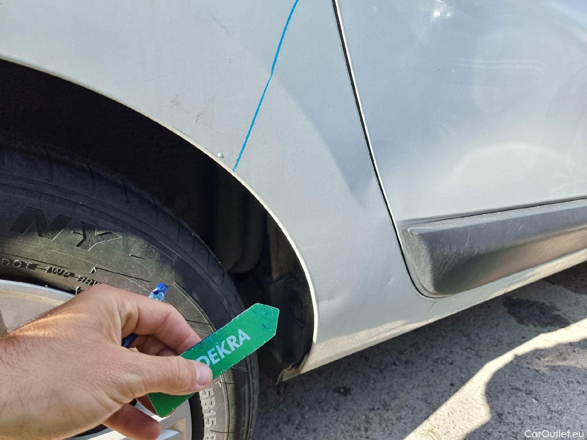  Dacia  Lodgy DACIA  / 2012 / 5P / monovolumen compacto Comfort Blue dCi 70kW (95CV) 7Pl - 18 #41