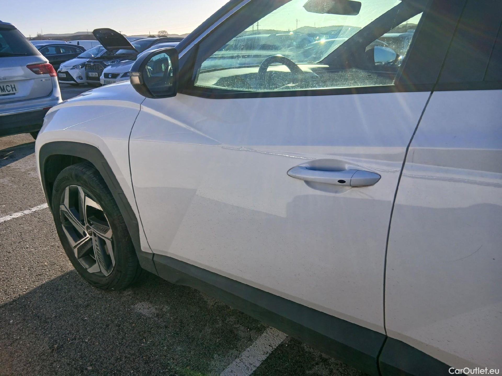  Hyundai  Tucson HYUNDAI  / 2020 / 5P / todoterreno 1.6 TGDI 169kW HEV Tecno Auto 2C #15