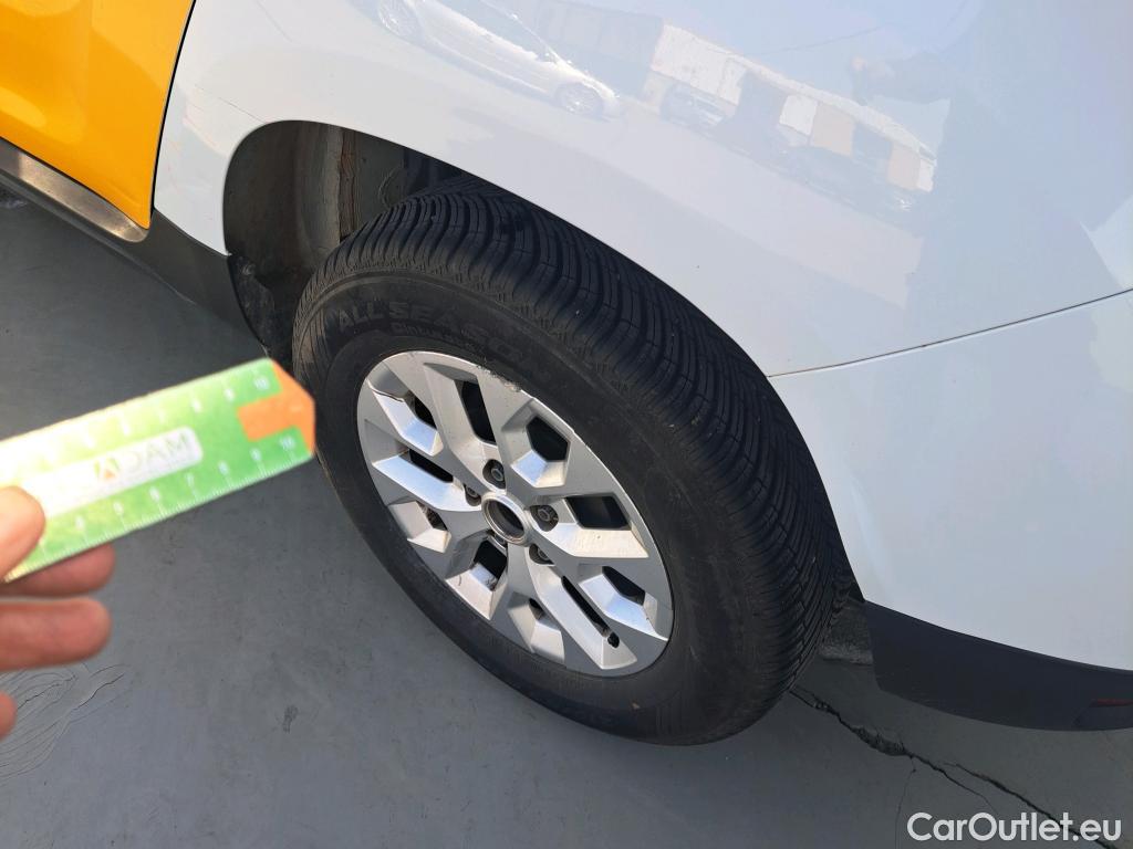  Dacia  Duster DACIA  / 2018 / 5P / todoterreno Comfort Blue dCi 85kW (115CV) 4X4 #17