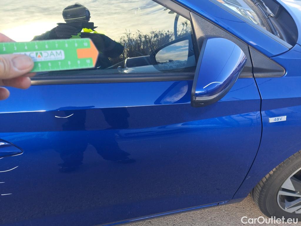  Hyundai  i20 HYUNDAI  / 2020 / 5P / berlina con portón 1.0 TGDI 74kW (100CV) 48V Klass #16