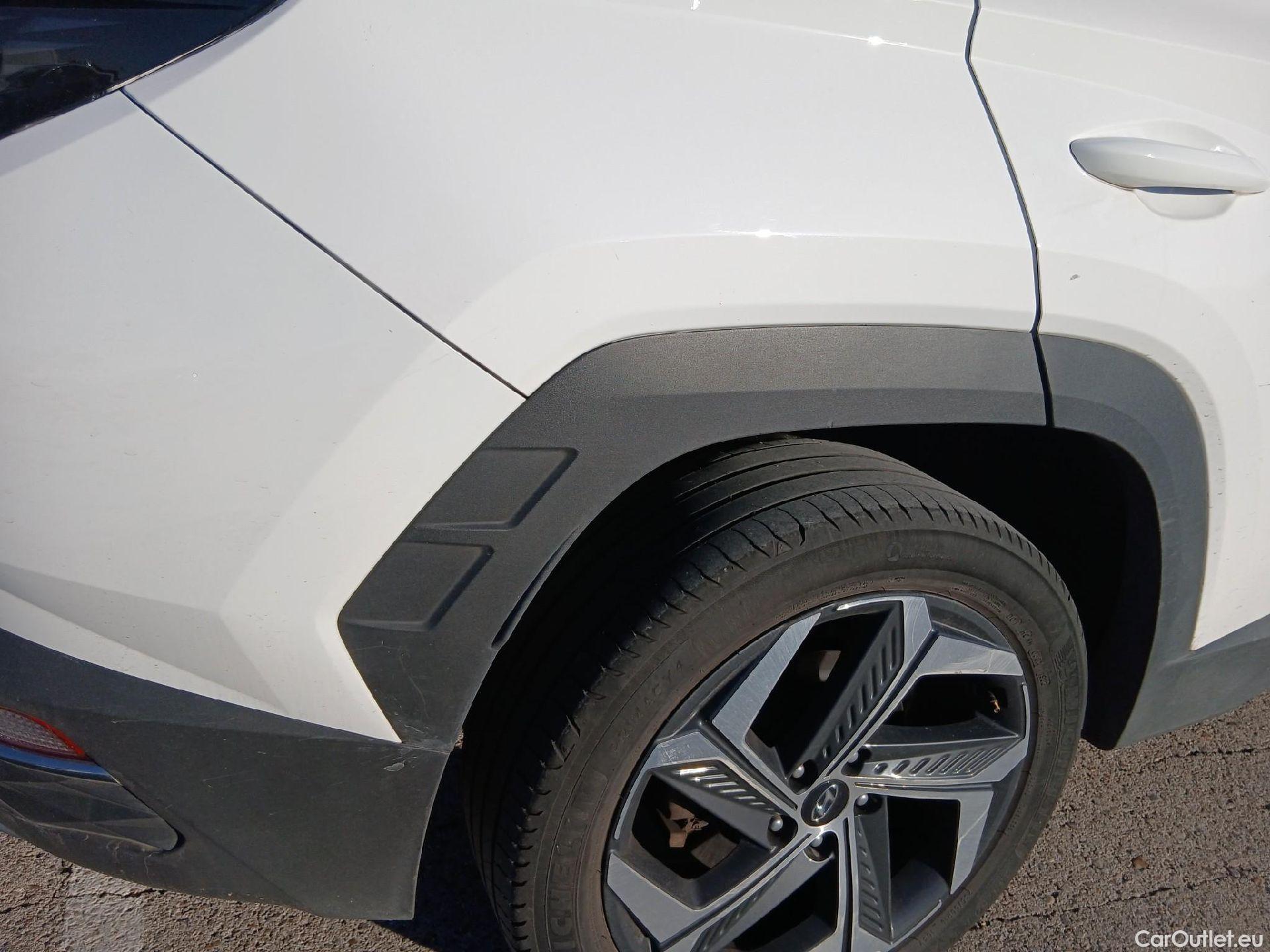  Hyundai  Tucson HYUNDAI  / 2020 / 5P / todoterreno 1.6 TGDI 169kW HEV Tecno Auto 2C #27