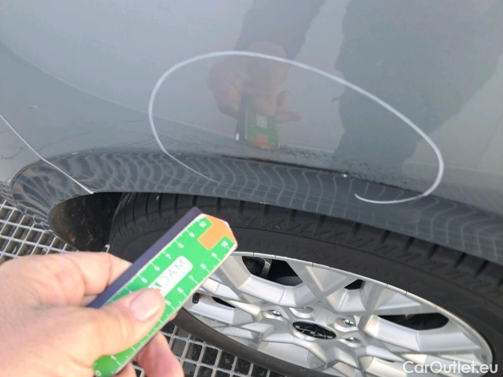  KIA  Cee'd KIA Ceed / 2021 / 5P / berlina con portón 1.0 T-GDi 88kW (120CV) Drive #15