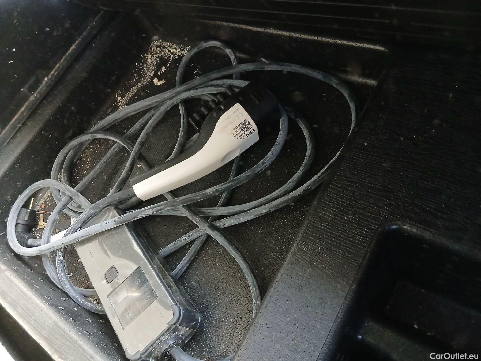  Hyundai  Tucson HYUNDAI  / 2020 / 5P / todoterreno 1.6 TGDI PHEV 195kW Tecno Sky Auto 4x4 #35