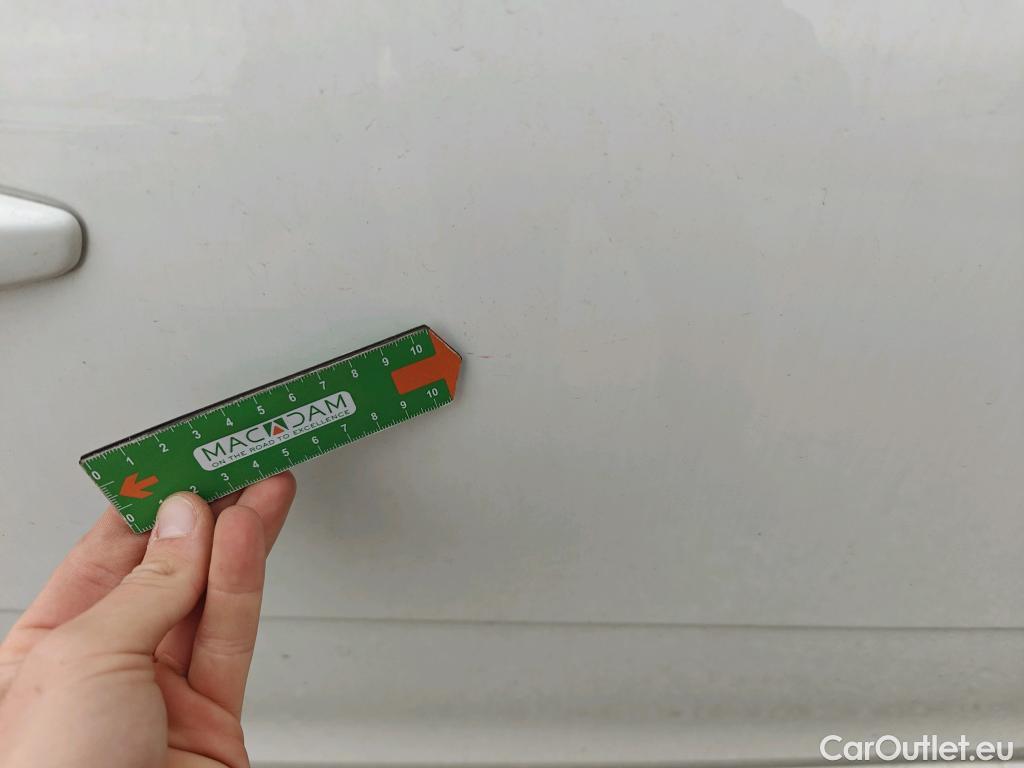  Citroen  C3 CITROEN  / 2020 / 5P / berlina con portón BlueHDi 75KW (100CV) S&S Live Pack #51