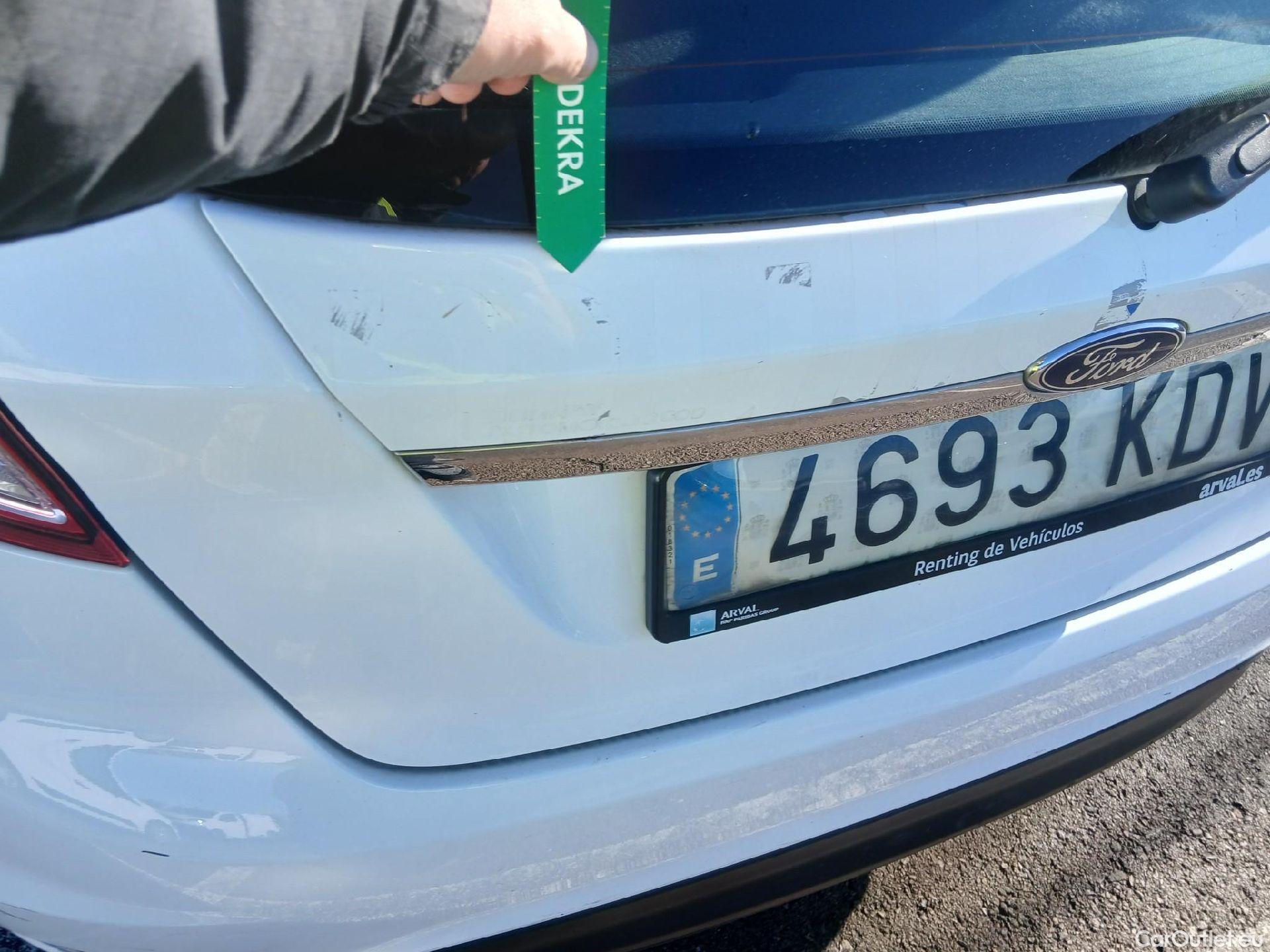  Ford  Fiesta FORD  3p 6G berlina con portón 1.5 TDCi 70kW (95CV) ST-Line 3p #23