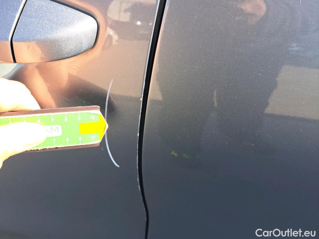  KIA  Cee'd KIA Ceed / 2021 / 5P / berlina con portón 1.0 T-GDi 88kW (120CV) Drive #6