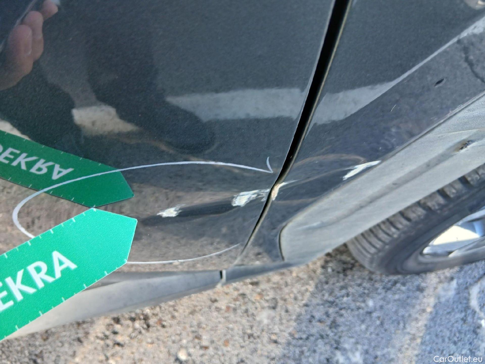  Hyundai  Tucson HYUNDAI  / 2020 / 5P / todoterreno 1.6 TGDI PHEV 195kW Tecno Sky Auto 4x4 #37