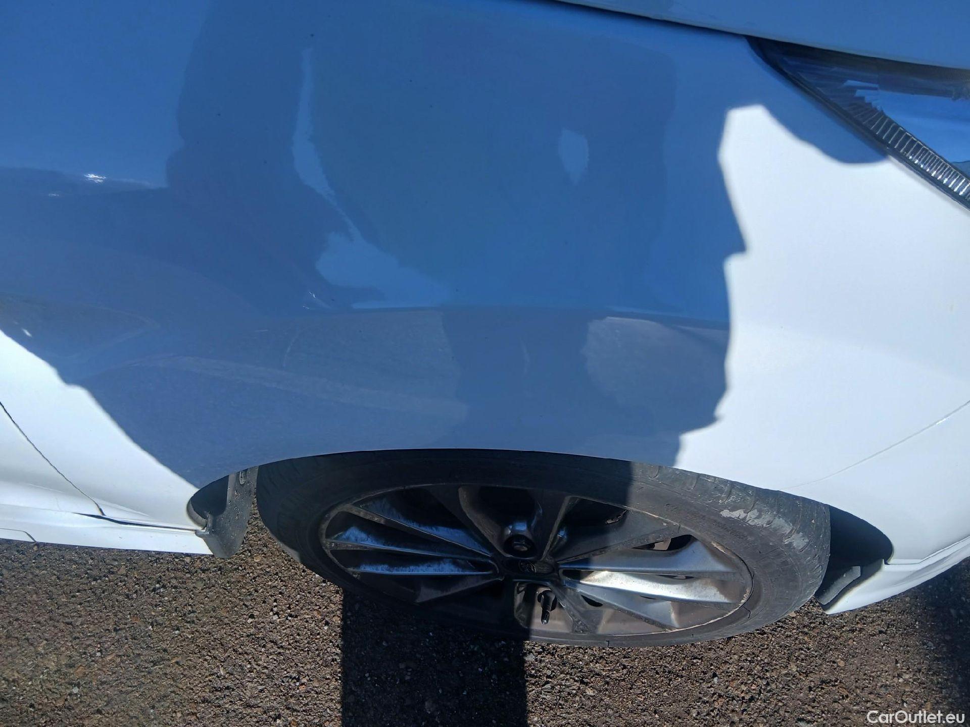  Ford  Fiesta FORD  3p 6G berlina con portón 1.5 TDCi 70kW (95CV) ST-Line 3p #36