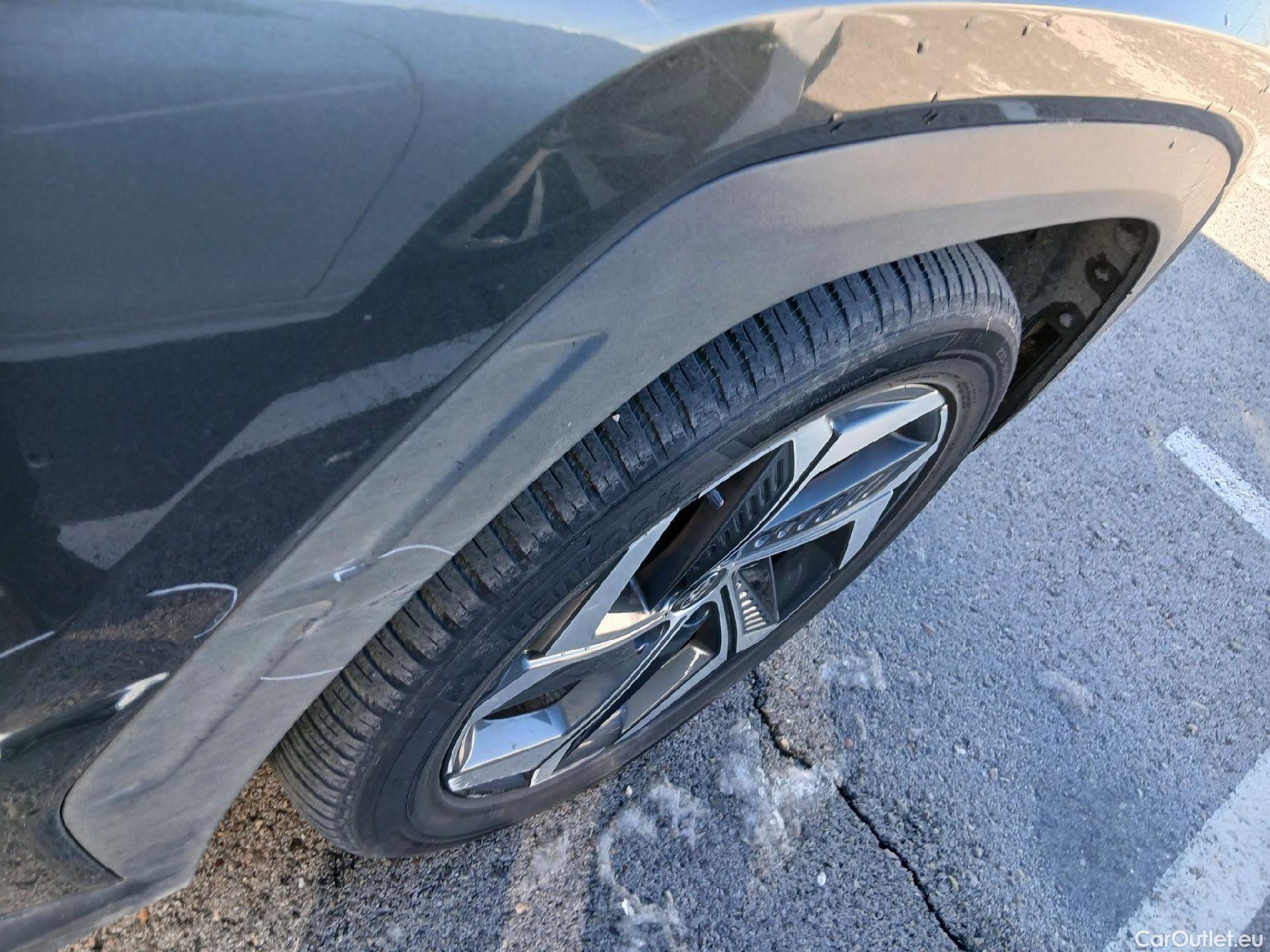  Hyundai  Tucson HYUNDAI  / 2020 / 5P / todoterreno 1.6 TGDI PHEV 195kW Tecno Sky Auto 4x4 #40