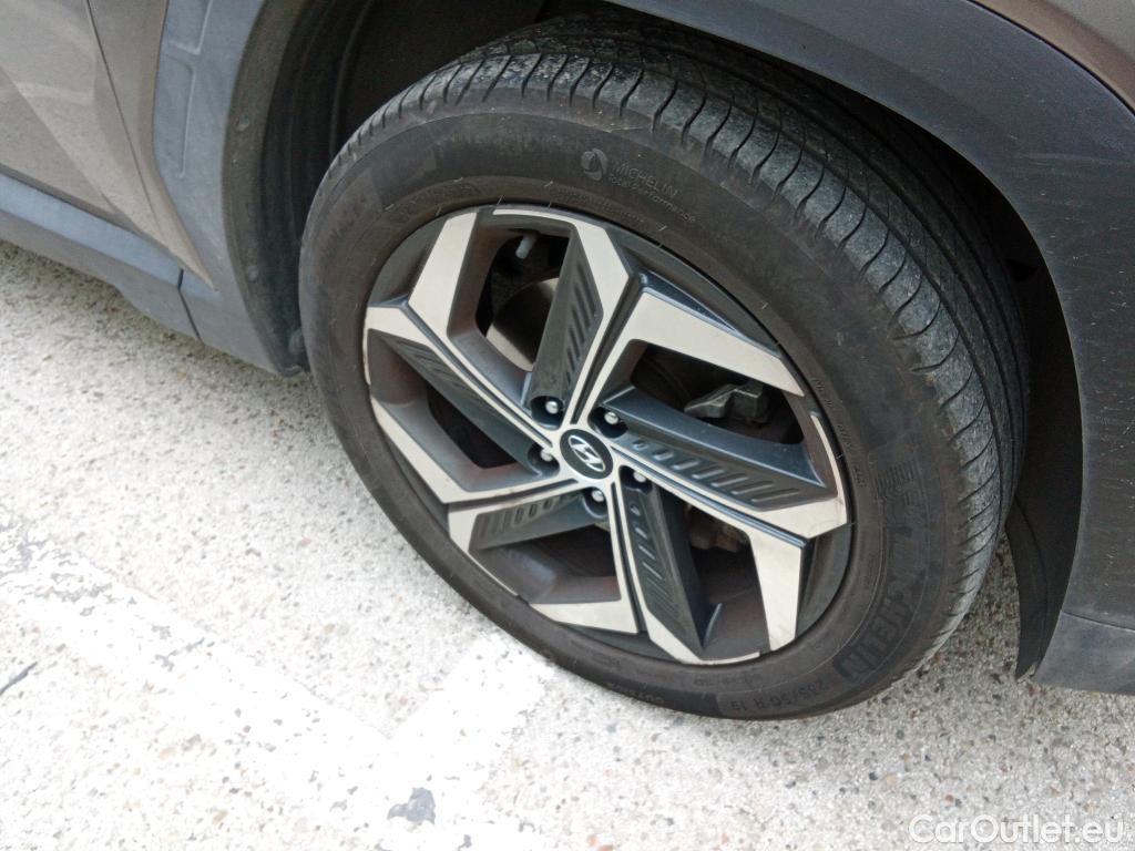  Hyundai  Tucson HYUNDAI  / 2020 / 5P / todoterreno 1.6 TGDI 169kW (230CV) HEV Style Aut 4x4 #3