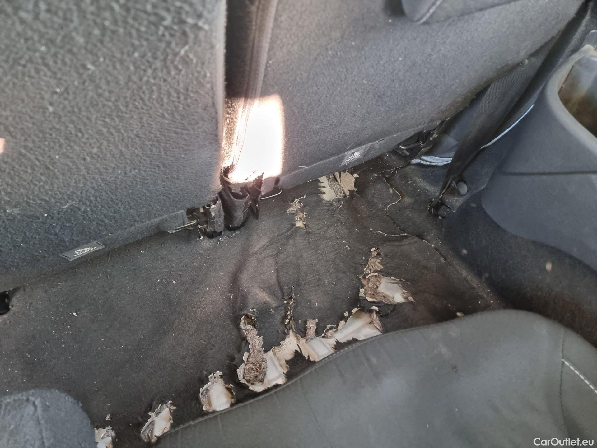  Dacia  Lodgy DACIA  / 2012 / 5P / monovolumen compacto Comfort Blue dCi 70kW (95CV) 7Pl - 18 #8