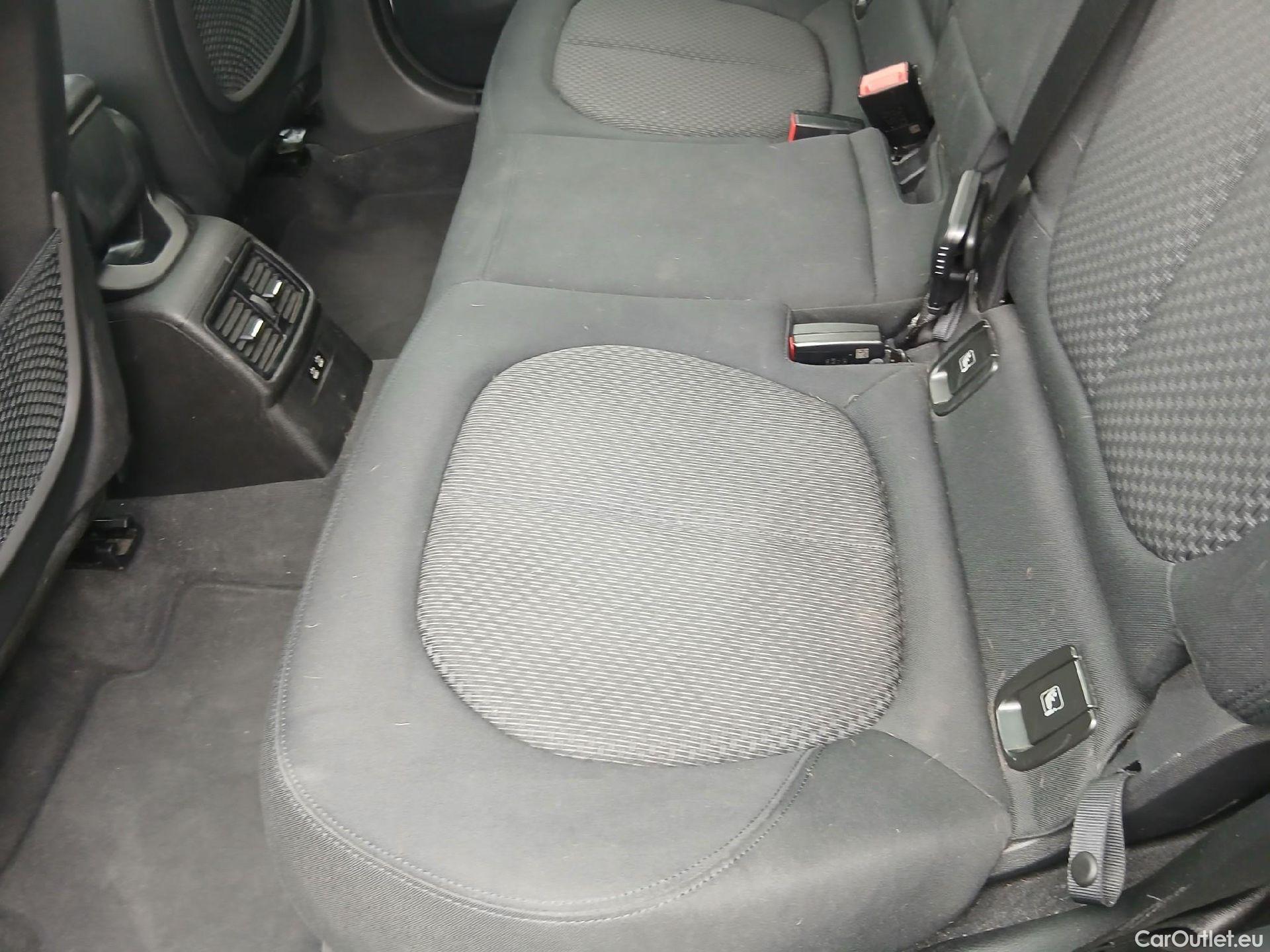  Bmw  X1 BMW  / 2019 / 5P / todoterreno sDrive18dA Corporate (AC4) #44