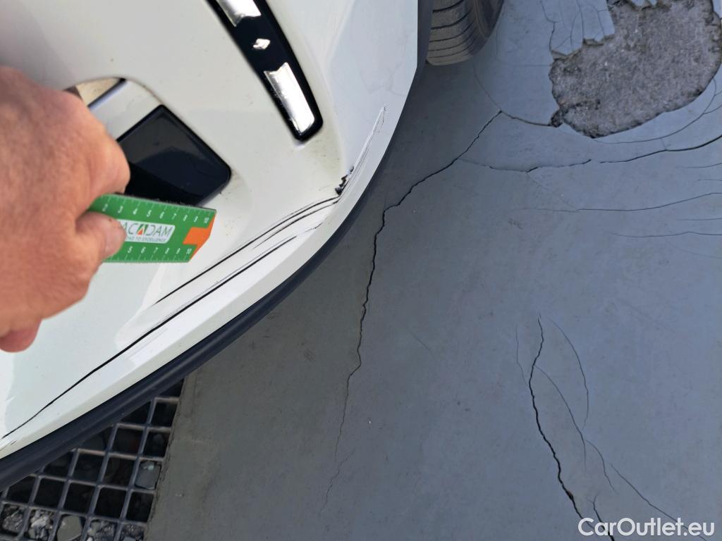  DS  DS7 DS DS 7 Crossback E-Tense / 2017 / 5P / todoterreno 1.6 E-Tense 300 Rivoli Auto 4WD #26