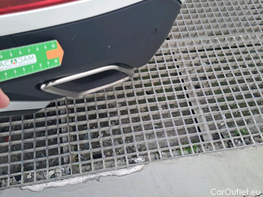  DS  DS7 DS DS 7 Crossback E-Tense / 2017 / 5P / todoterreno 1.6 E-Tense 300 Rivoli Auto 4WD #15