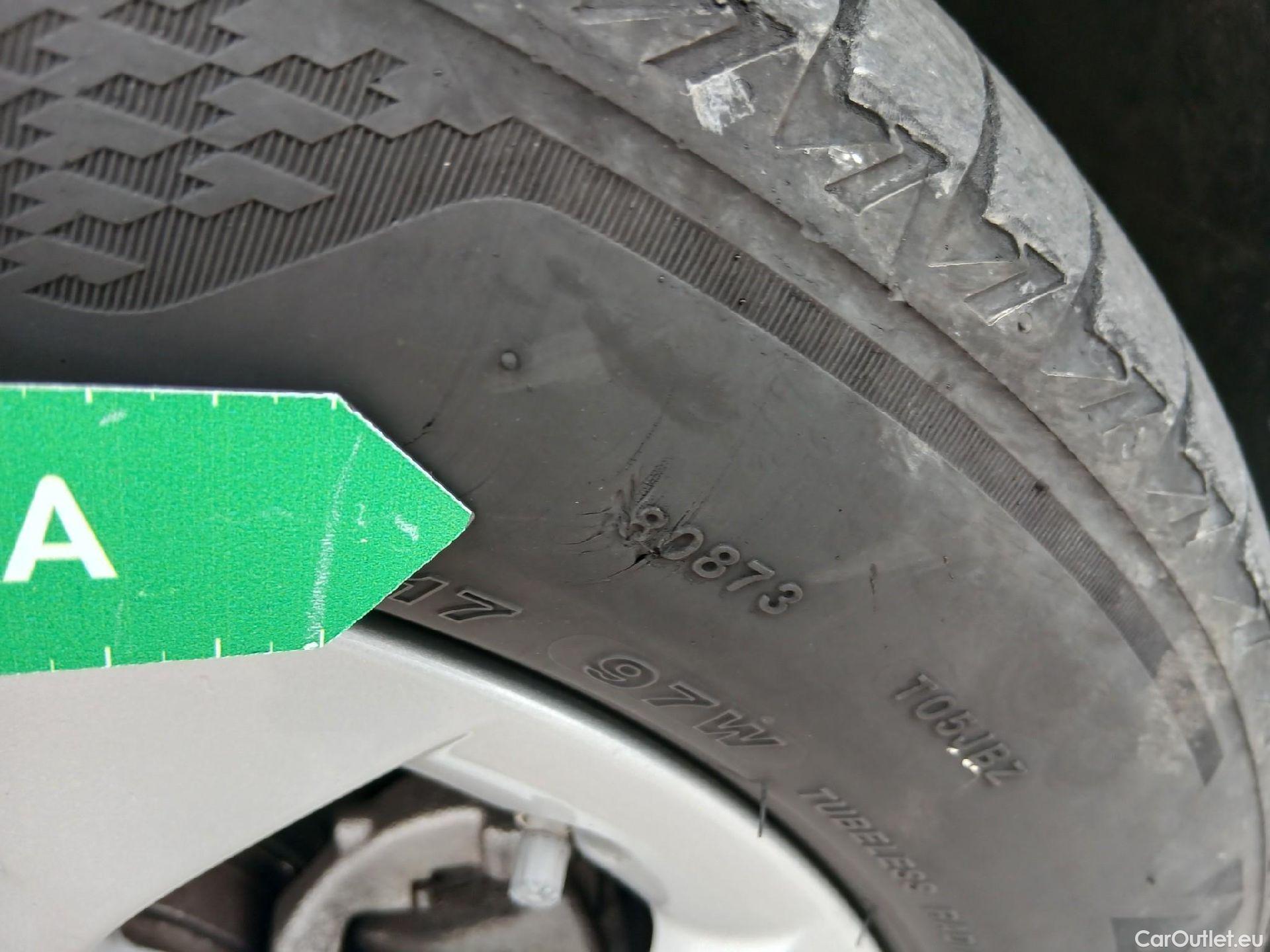  Bmw  X1 BMW  / 2019 / 5P / todoterreno sDrive18dA Corporate (AC4) #38