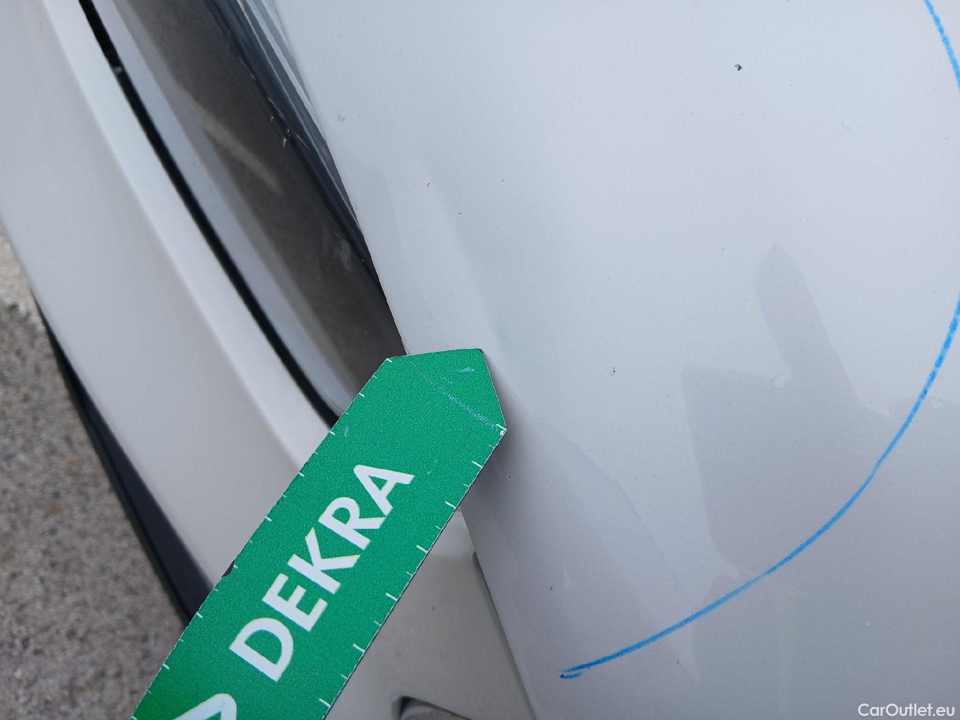  Bmw  X1 BMW  / 2019 / 5P / todoterreno sDrive18dA Corporate (AC4) #3