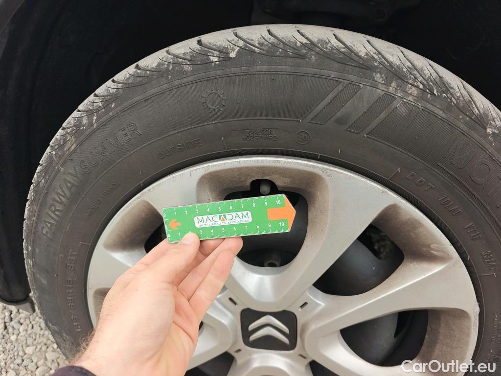  Citroen  C3 CITROEN  / 2020 / 5P / berlina con portón BlueHDi 75KW (100CV) S&S Live Pack #29