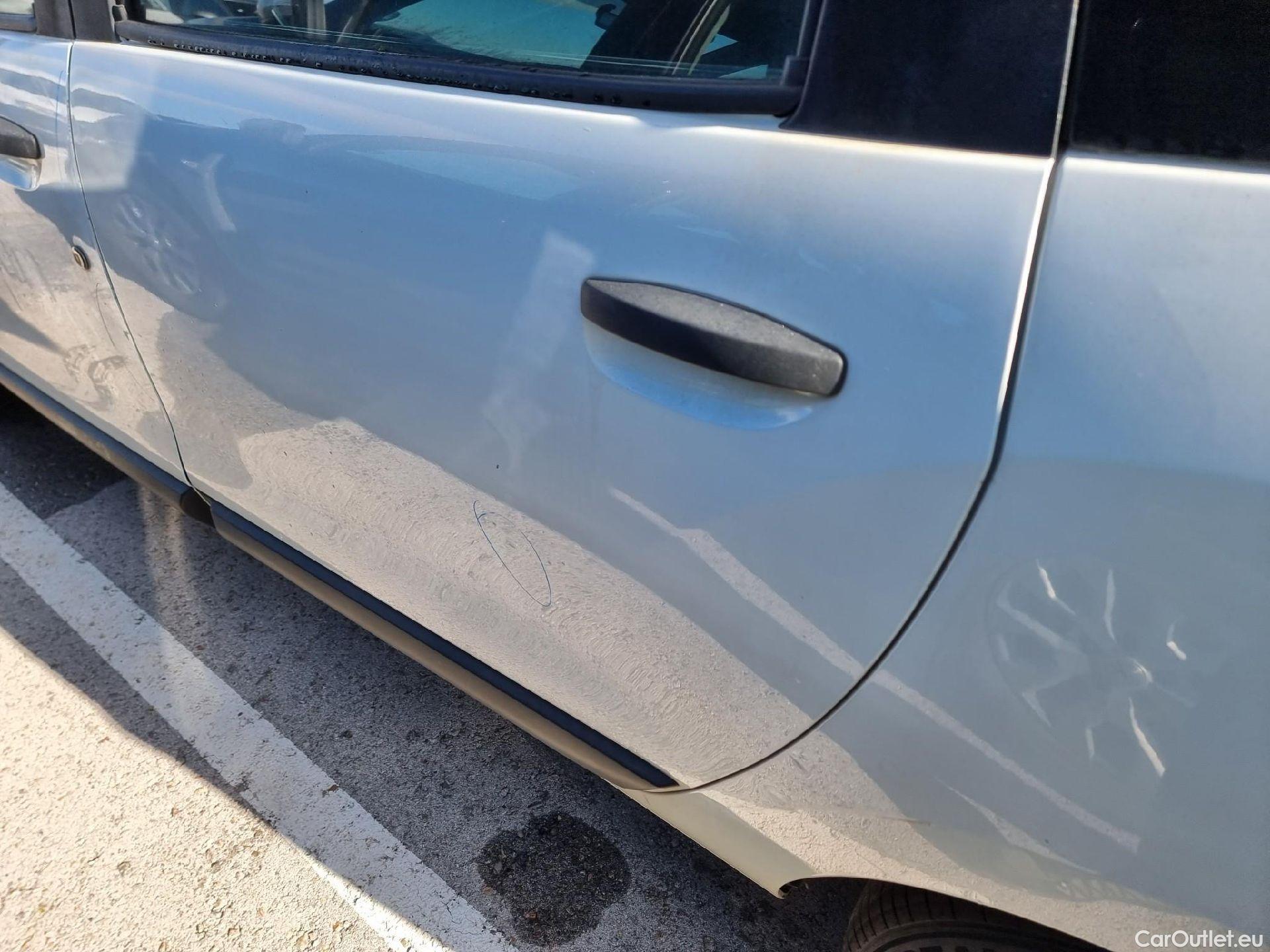  Dacia  Lodgy DACIA  / 2012 / 5P / monovolumen compacto Comfort Blue dCi 70kW (95CV) 7Pl - 18 #35