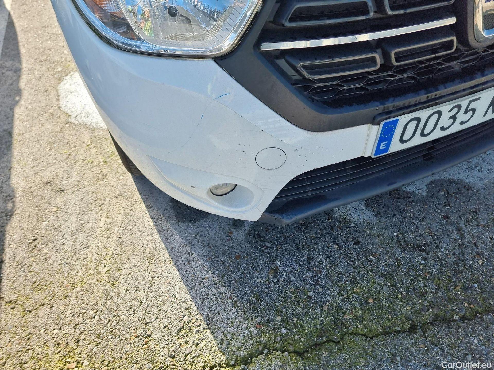  Dacia  Lodgy DACIA  / 2012 / 5P / monovolumen compacto Comfort Blue dCi 70kW (95CV) 7Pl - 18 #24