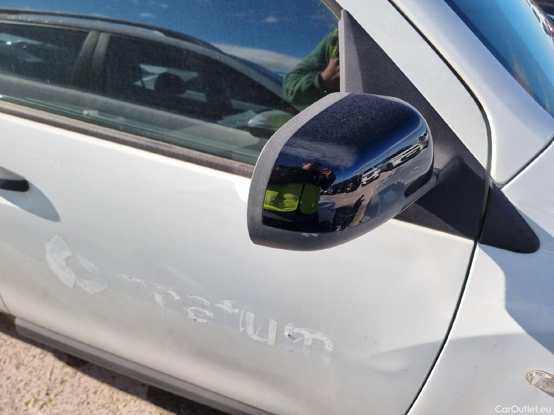  Dacia  Lodgy DACIA  / 2012 / 5P / monovolumen compacto Comfort Blue dCi 70kW (95CV) 7Pl - 18 #43