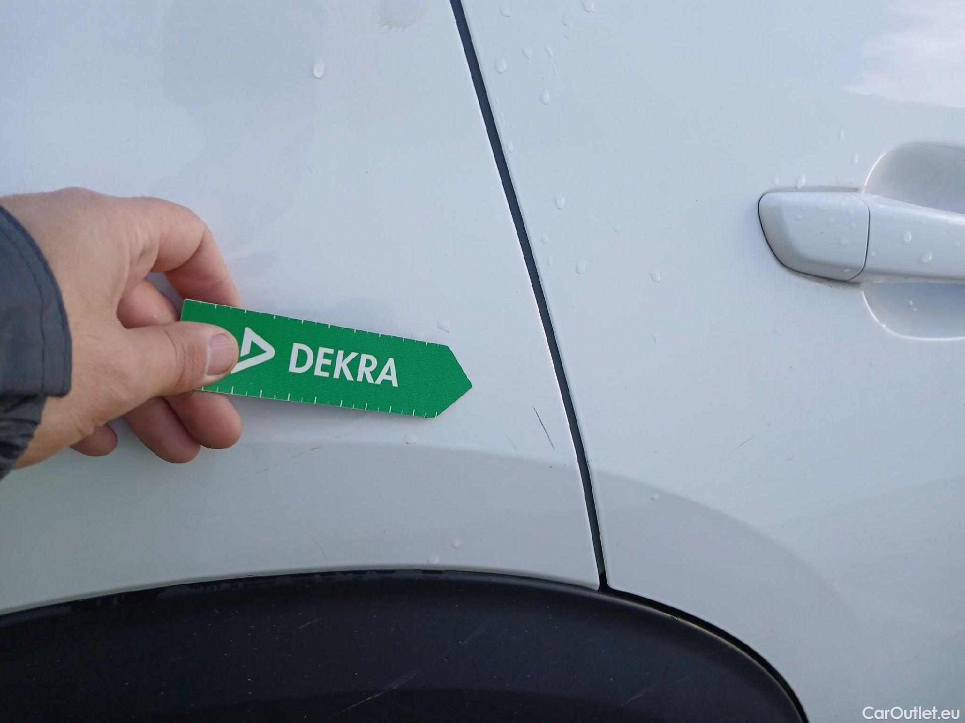  Peugeot  2008 PEUGEOT  / 2019 / 5P / todoterreno Allure Puretech 100 S&S BVM6 (CX) #27