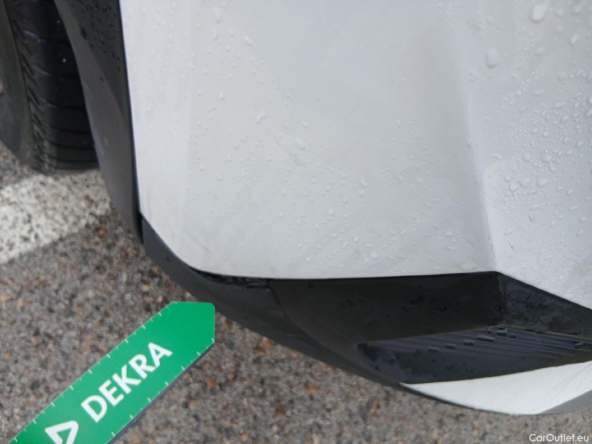  Peugeot  2008 PEUGEOT  / 2019 / 5P / todoterreno Allure BlueHDI 81kW (110CV) #11