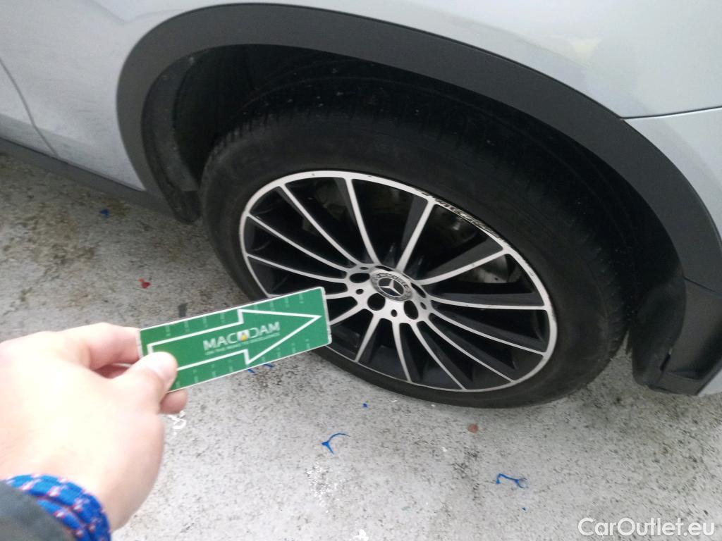  Mercedes  G-Klasee MERCEDES-BENZ Clase GLC / 2019 / 5P / todoterreno GLC 300 de 4MATIC #2