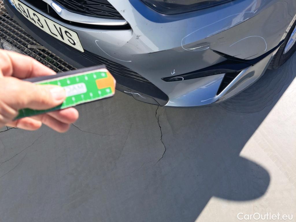  KIA  Cee'd KIA Ceed / 2021 / 5P / berlina con portón 1.0 T-GDi 88kW (120CV) Drive #54