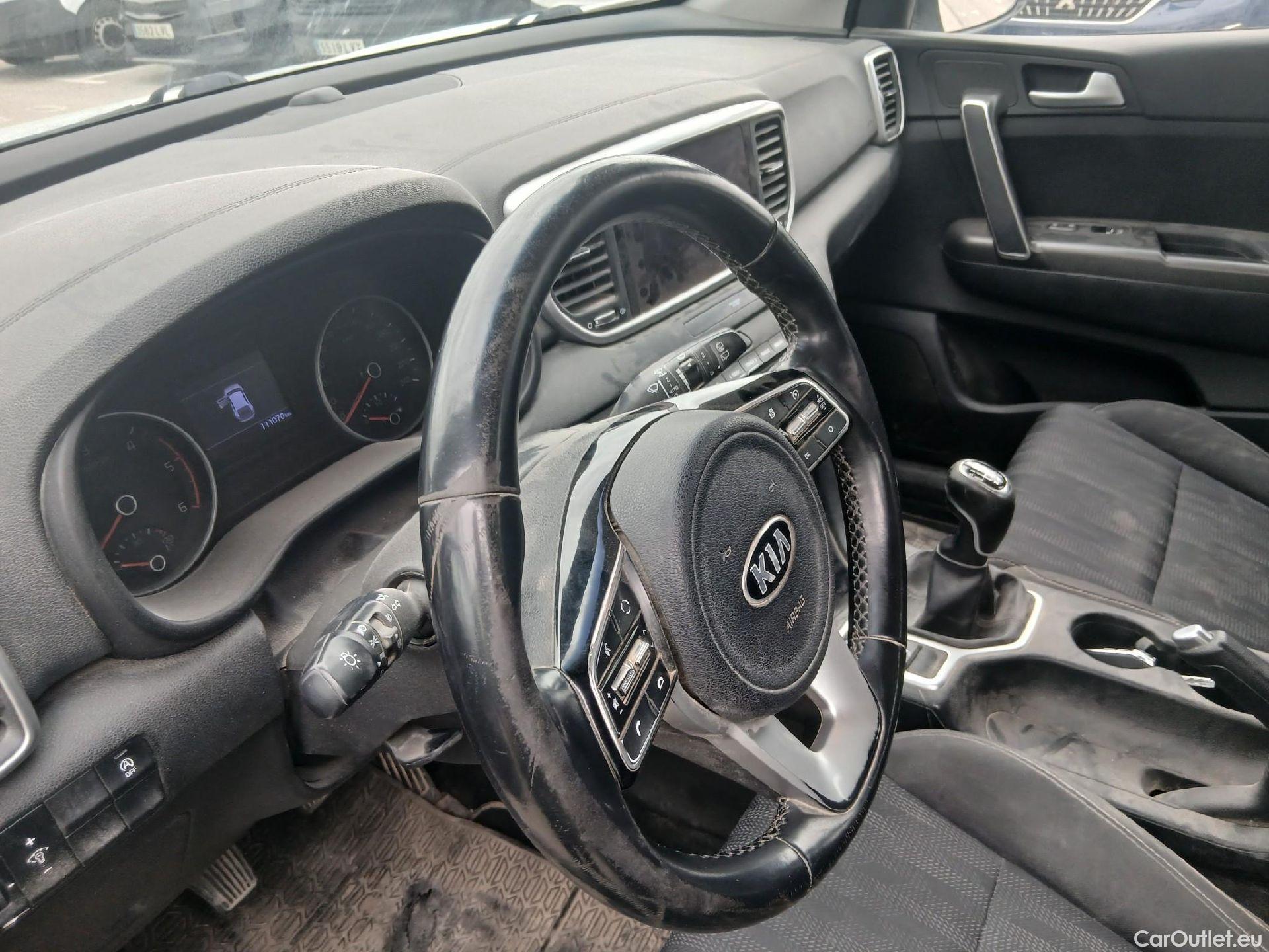  KIA  Sportage KIA  / 2018 / 5P / todoterreno 1.6 MHEV Business 100kW (136CV) 4x4 #4