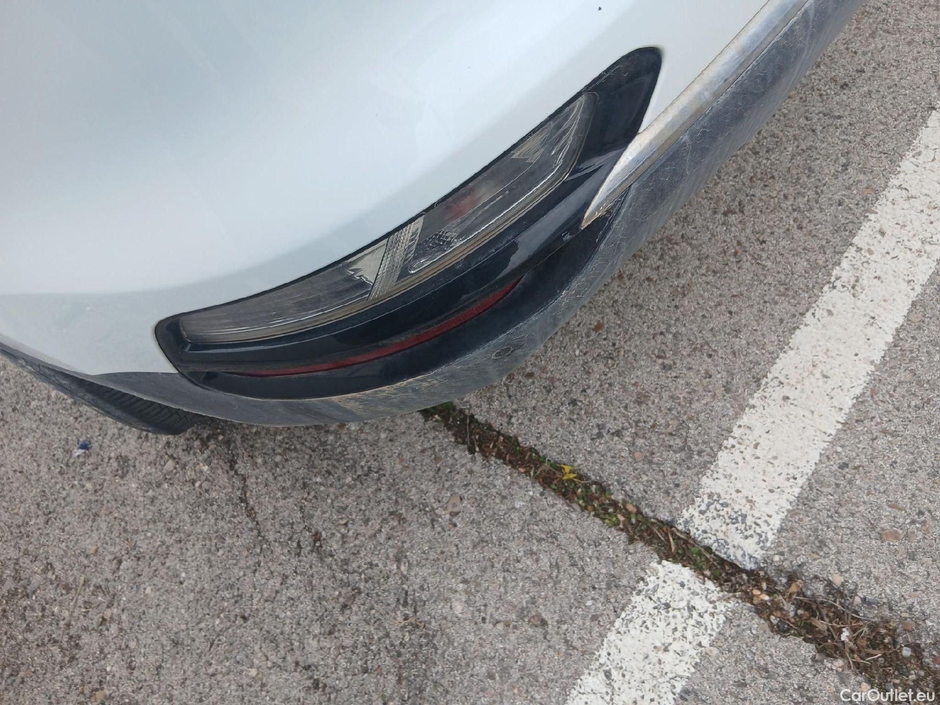  KIA  Sportage KIA  / 2018 / 5P / todoterreno 1.6 MHEV Business 100kW (136CV) 4x4 #36