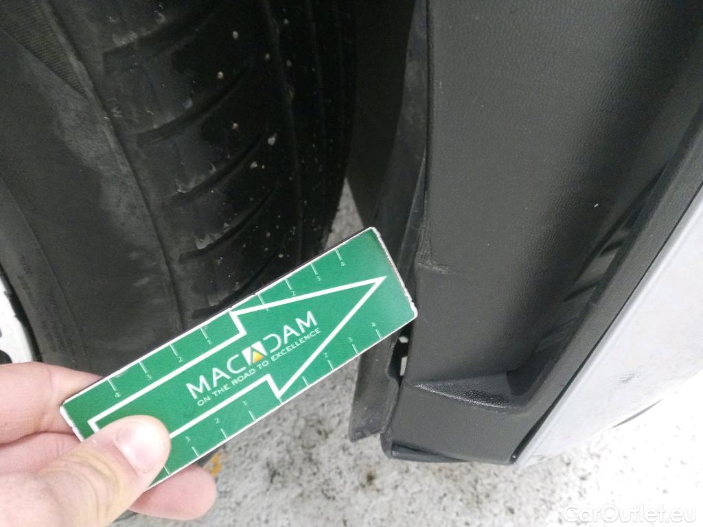  Mercedes  G-Klasee MERCEDES-BENZ Clase GLC / 2019 / 5P / todoterreno GLC 300 de 4MATIC #29