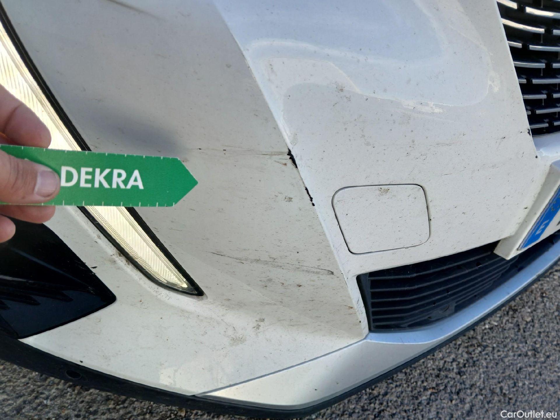  Peugeot  2008 PEUGEOT  / 2019 / 5P / todoterreno Allure Puretech 100 S&S BVM6 (CX) #6