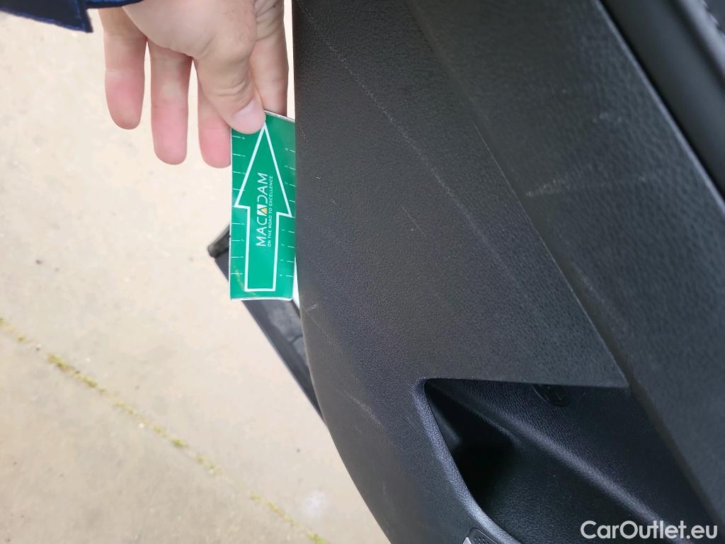  KIA  Sportage KIA  / 2022 / 5P / todoterreno 1.6 T-GDi MHEV 110kW (150CV) Drive 4x2 #27