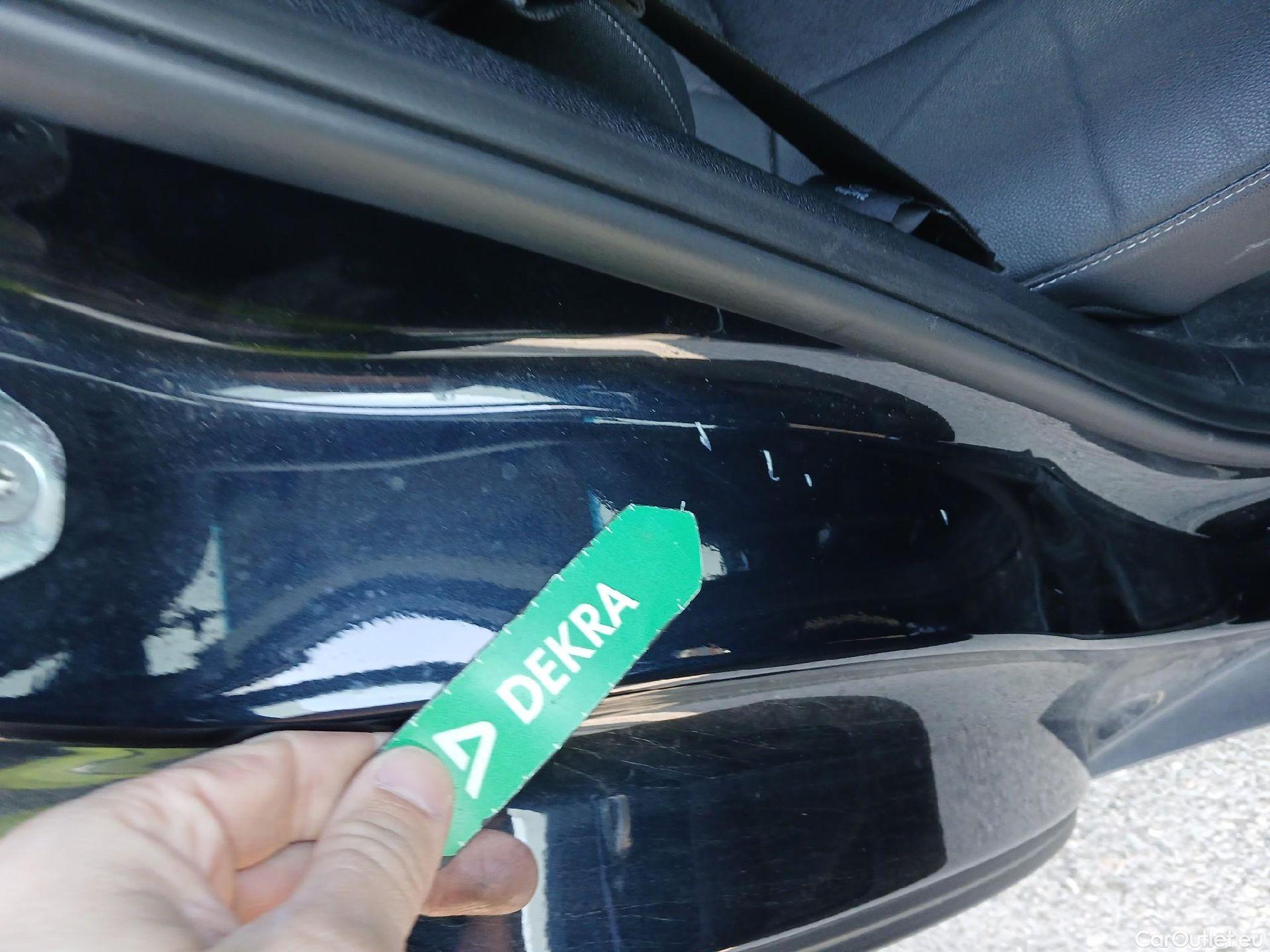  KIA  Niro KIA  / 2019 / 5P / crossover 1.6 GDi PHEV 104kW (141CV) Drive #31