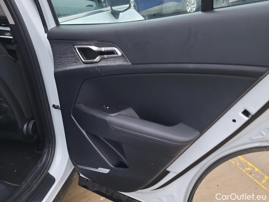  KIA  Sportage KIA  / 2022 / 5P / todoterreno 1.6 T-GDi MHEV 110kW (150CV) Drive 4x2 #9