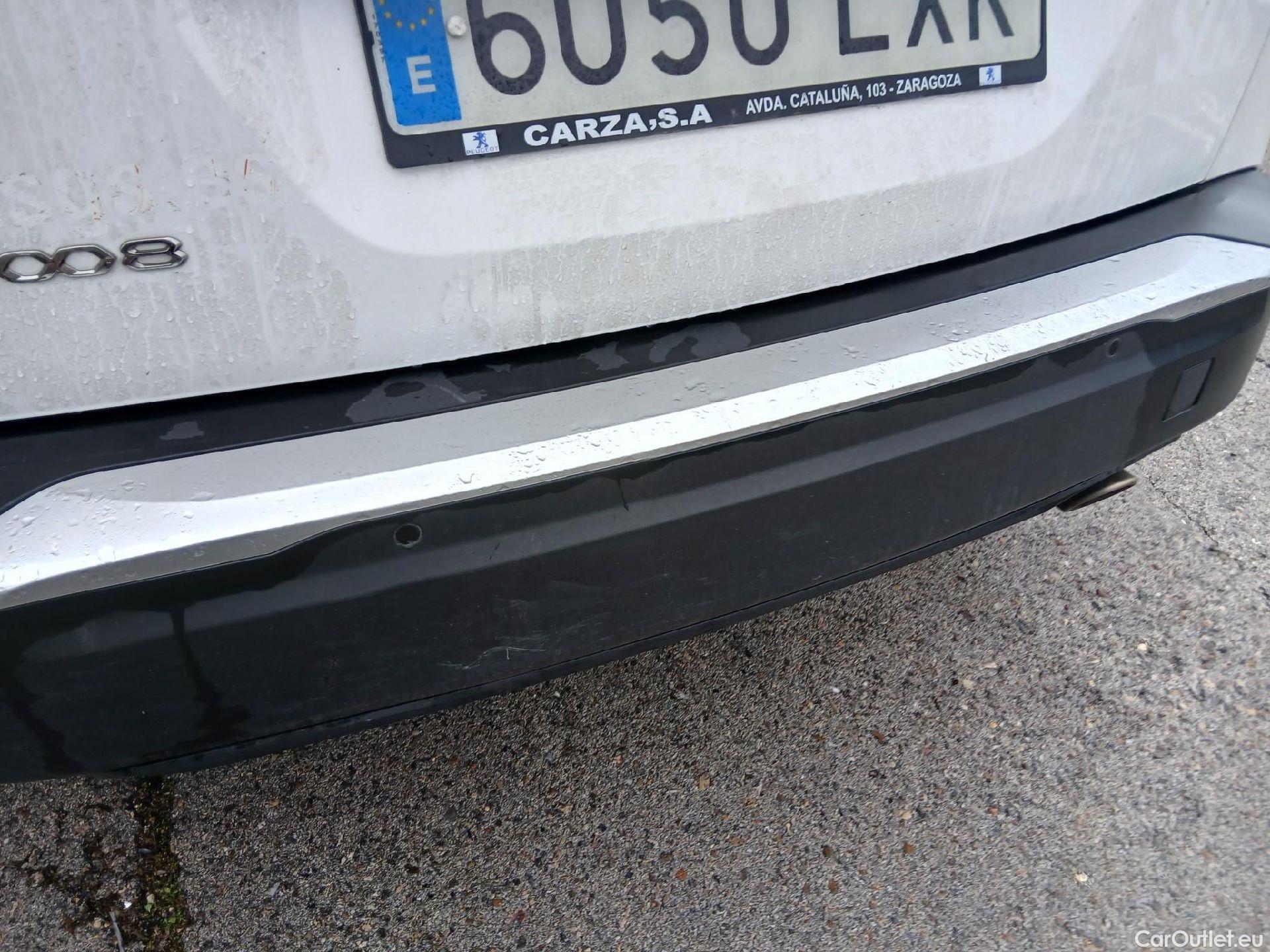  Peugeot  2008 PEUGEOT  / 2019 / 5P / todoterreno Allure BlueHDI 81kW (110CV) #20