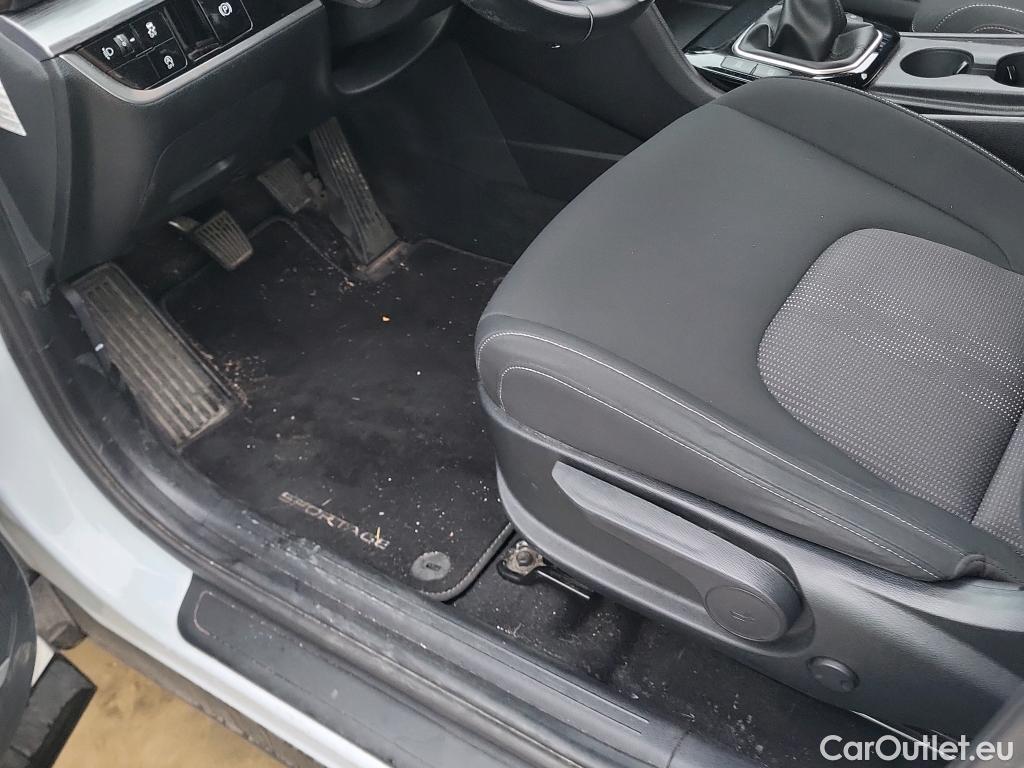  KIA  Sportage KIA  / 2022 / 5P / todoterreno 1.6 T-GDi MHEV 110kW (150CV) Drive 4x2 #25