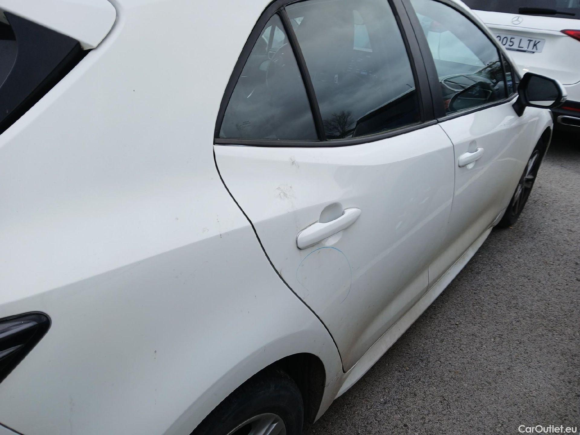  Toyota  Corolla TOYOTA  1.8 125H ACTIVE TECH E-CVT #39