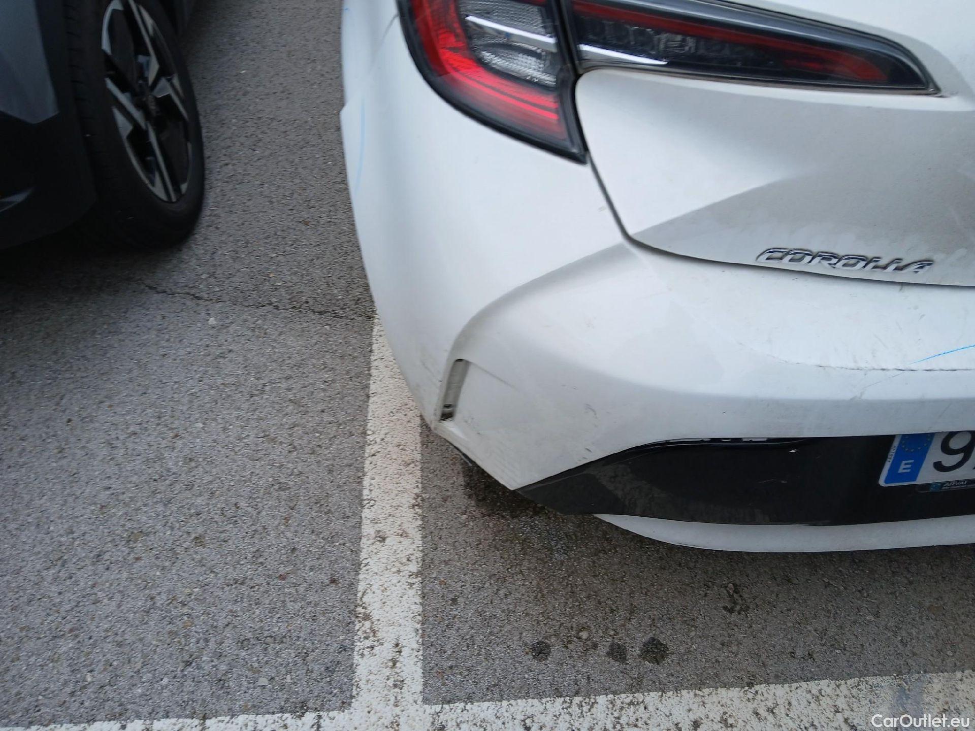  Toyota  Corolla TOYOTA  1.8 125H ACTIVE TECH E-CVT #33