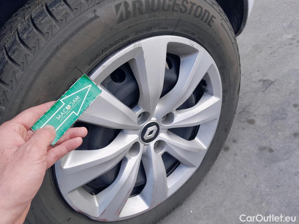  Renault  Clio RENAULT  / 2019 / 5P / berlina con portón Business TCe 74 kW (100CV) GLP #20