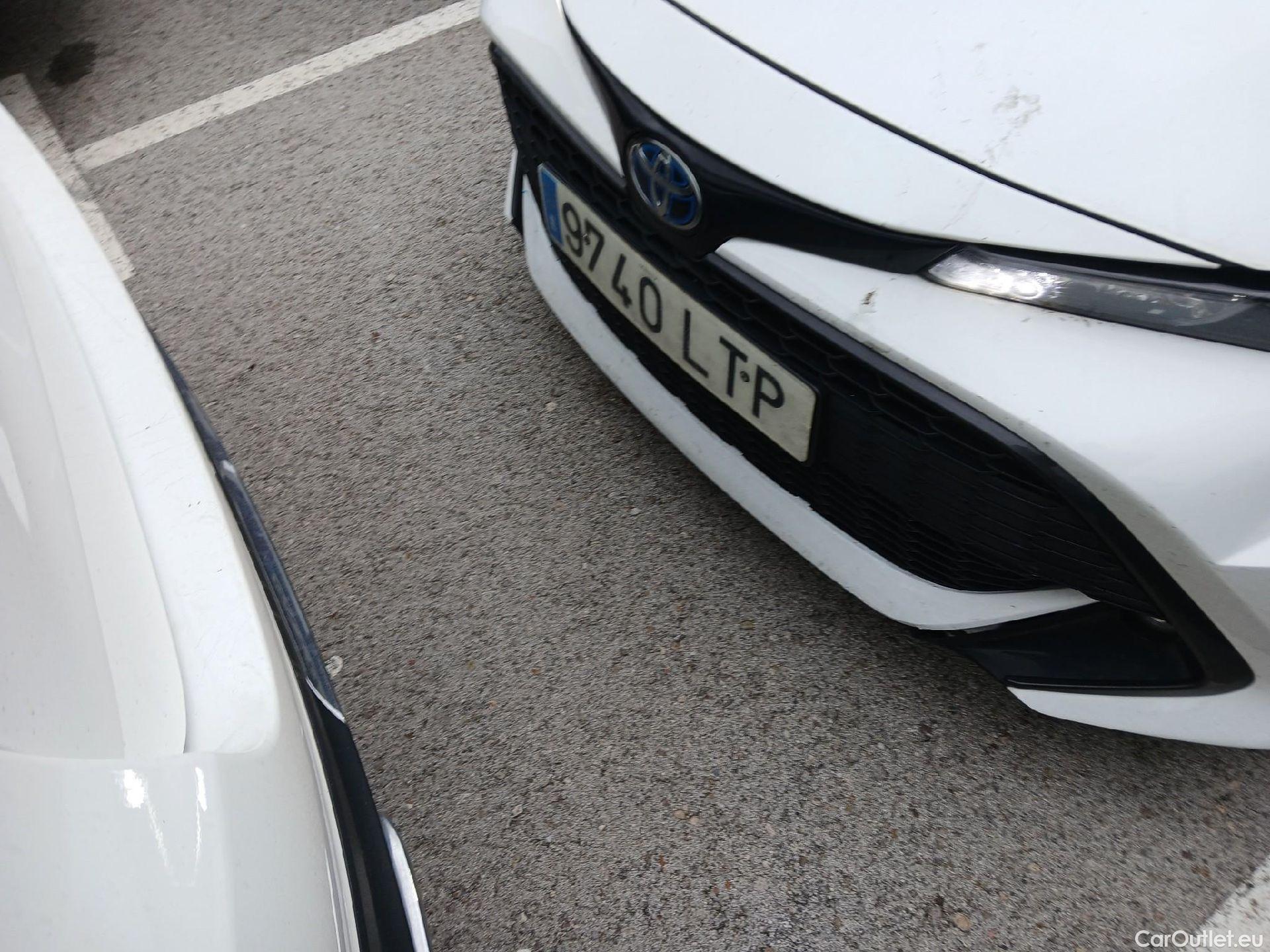  Toyota  Corolla TOYOTA  1.8 125H ACTIVE TECH E-CVT #24