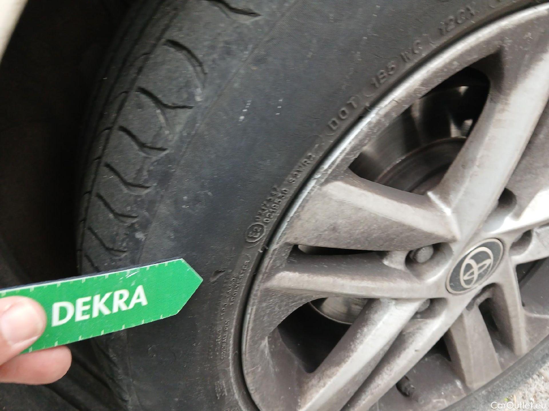  Toyota  Corolla TOYOTA  1.8 125H ACTIVE TECH E-CVT #20