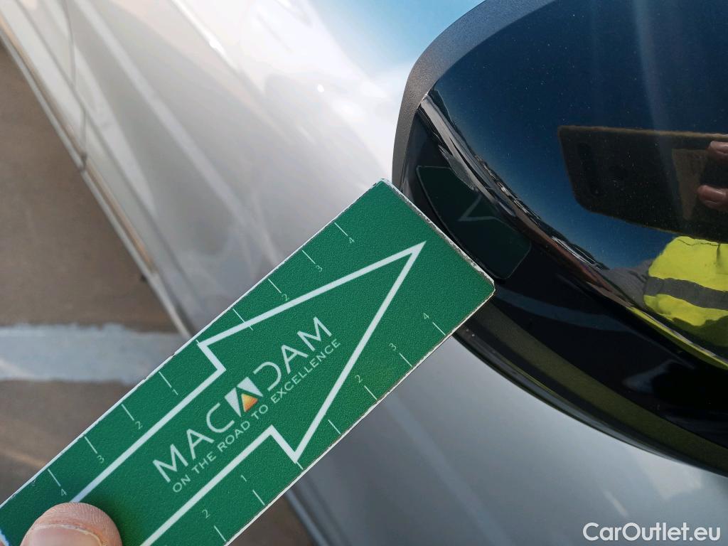  Renault  Clio RENAULT  / 2019 / 5P / berlina con portón Intens TCe 67 kW (91CV) #13