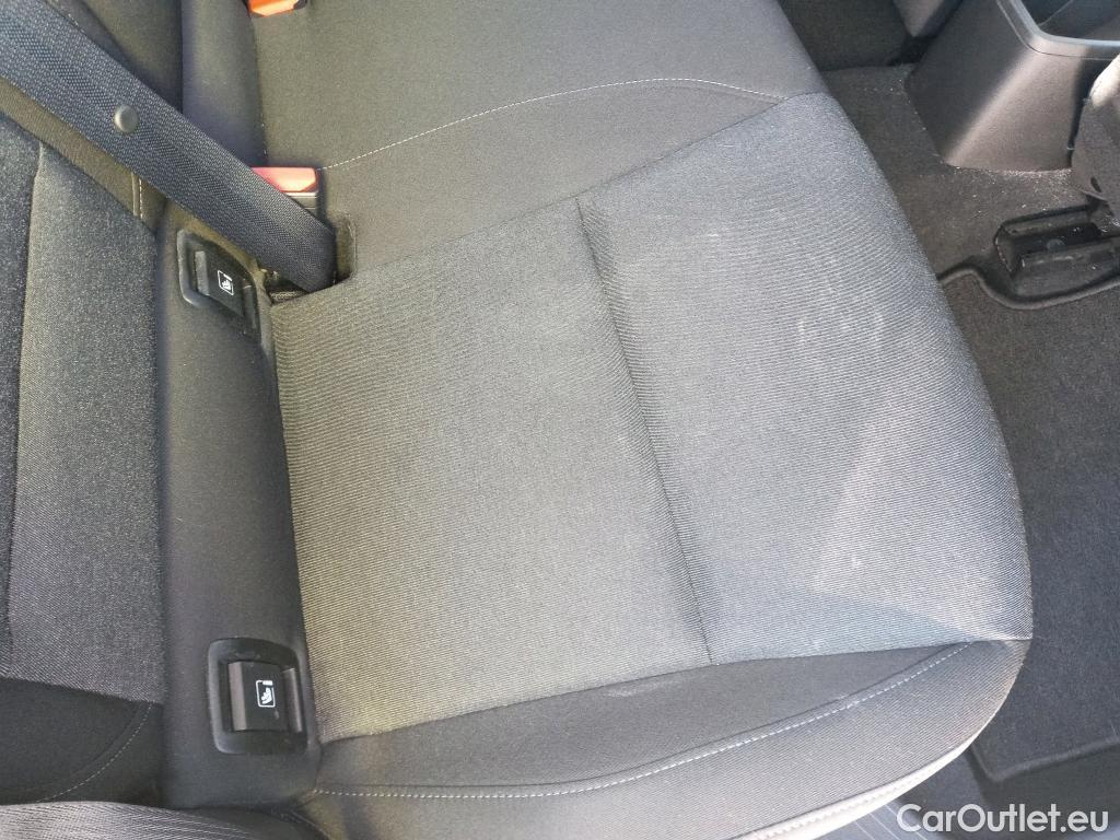  Renault  Clio RENAULT  / 2019 / 5P / berlina con portón Intens TCe 67 kW (91CV) #10