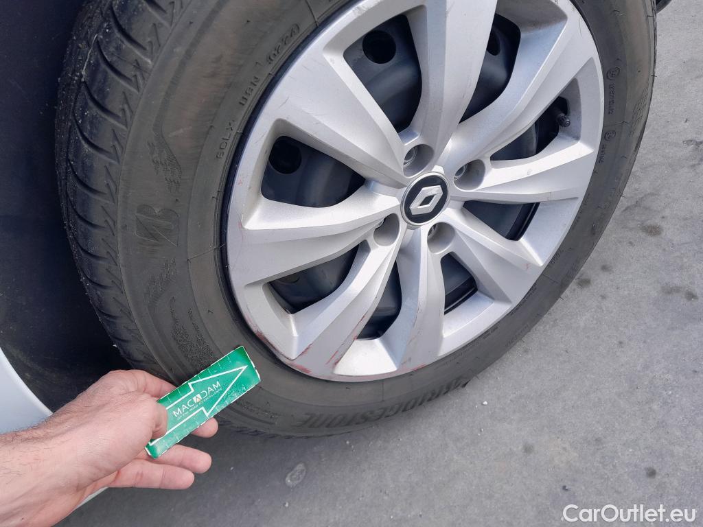  Renault  Clio RENAULT  / 2019 / 5P / berlina con portón Business TCe 74 kW (100CV) GLP #21