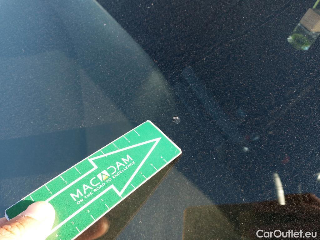  Renault  Clio RENAULT  / 2019 / 5P / berlina con portón Intens TCe 67 kW (91CV) #3