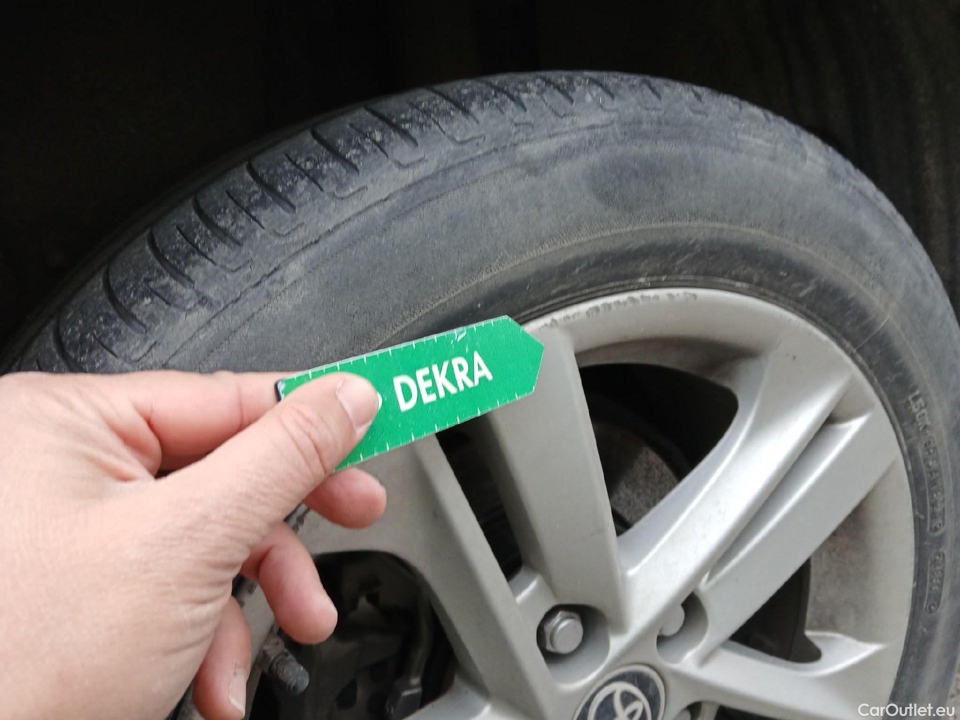  Toyota  Corolla TOYOTA  1.8 125H ACTIVE TECH E-CVT #15