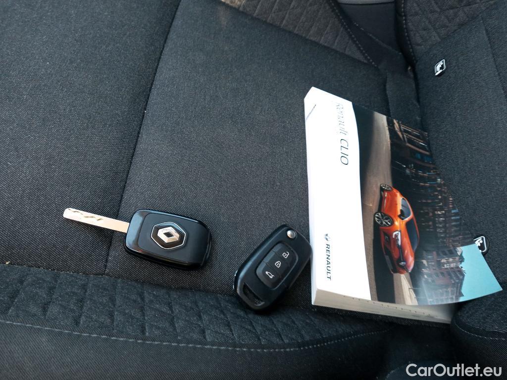  Renault  Clio RENAULT  / 2019 / 5P / berlina con portón Intens TCe 67 kW (91CV) #5