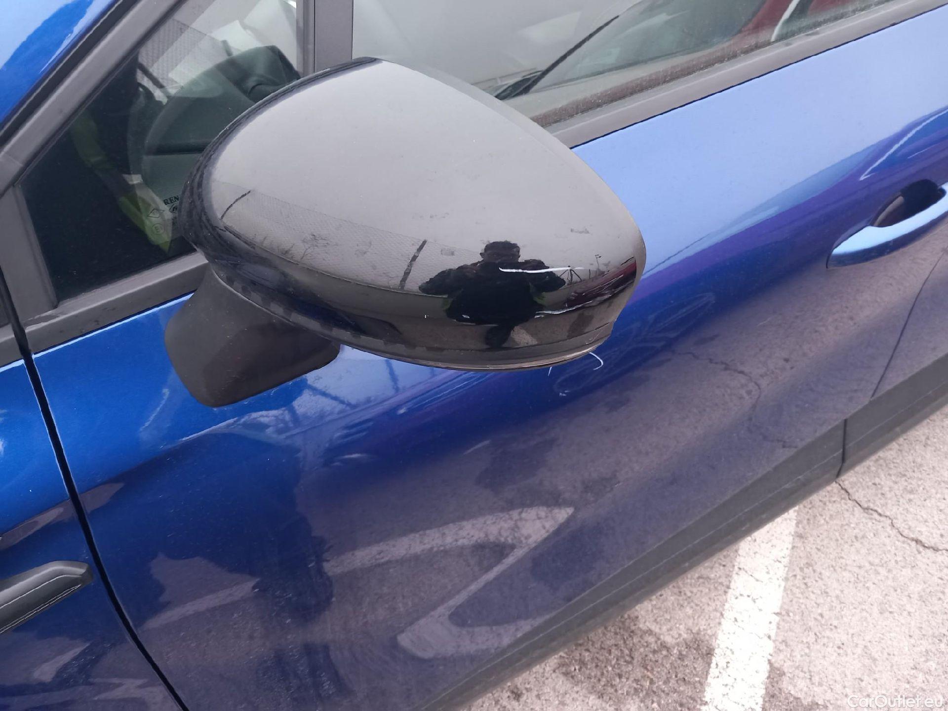  Renault  Captur RENAULT  / 2020 / 5P / todoterreno Intens TCe 90 #12