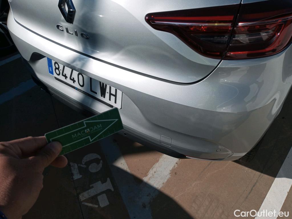  Renault  Clio RENAULT  / 2019 / 5P / berlina con portón Intens TCe 67 kW (91CV) #16